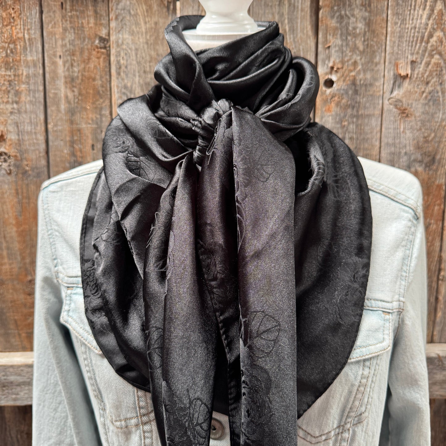 42X42" Black Jacquard XL Wild Rag / Scarf WR3521