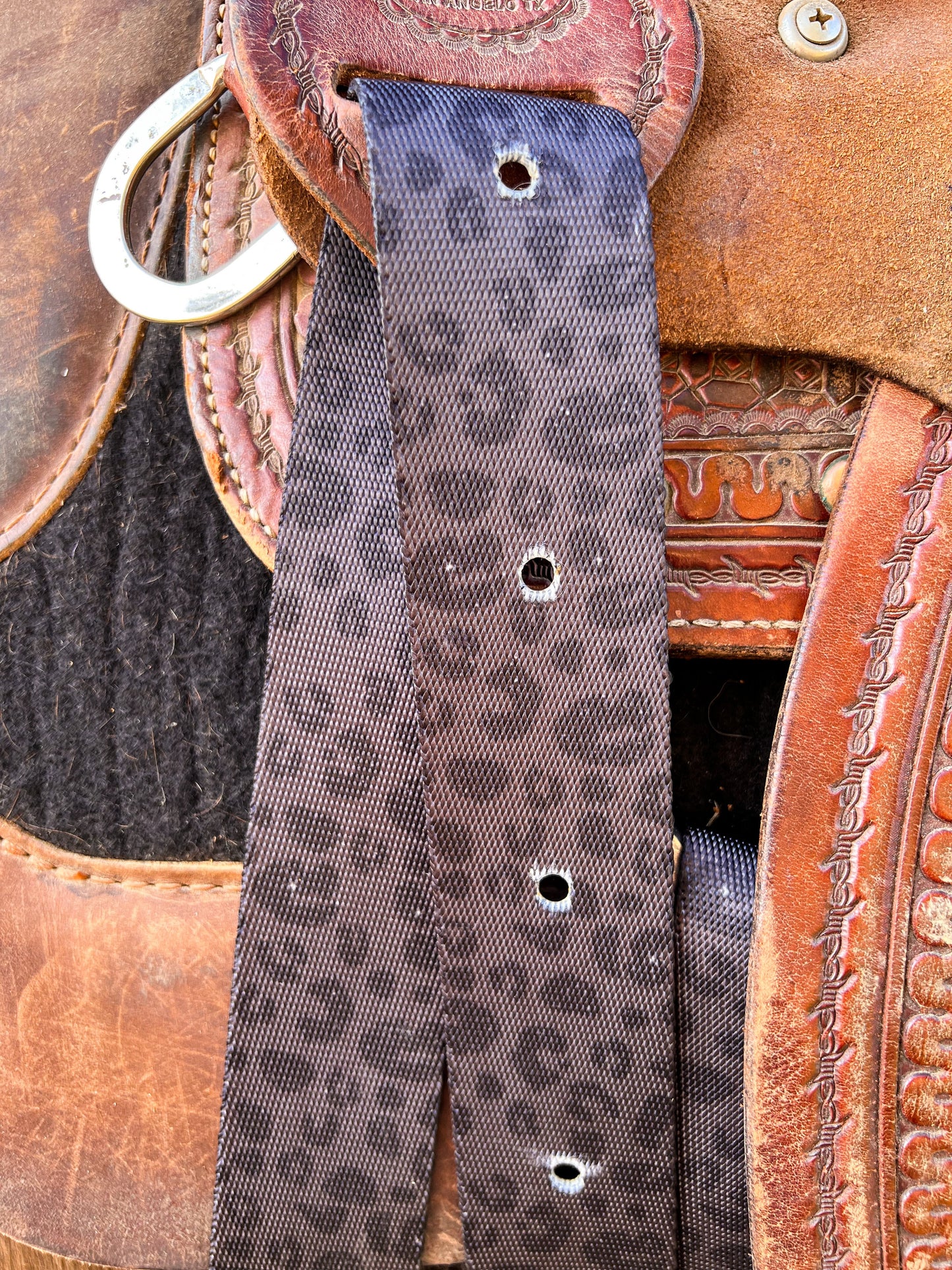 Black Leopard Cinch Strap Set