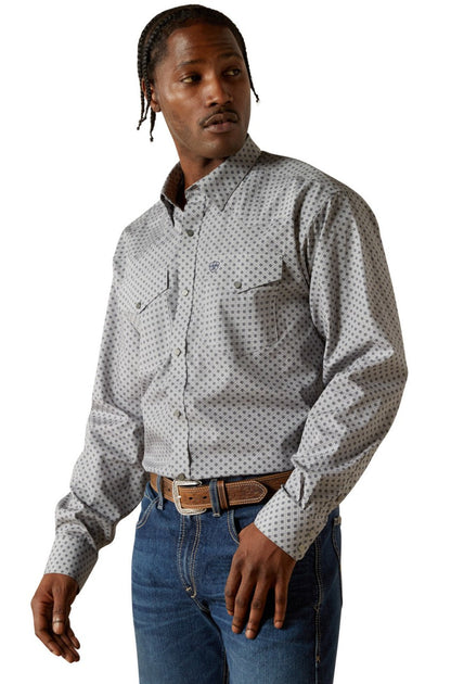 Ariat Men's Wrinkle Free Edward Classic Fit Shirt