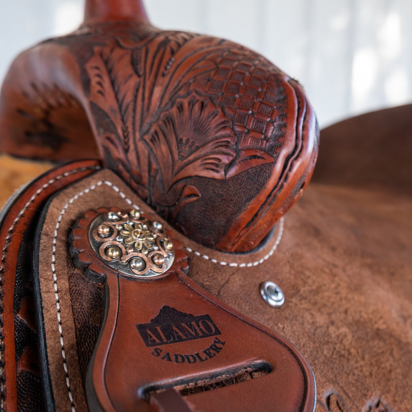 Breakaway Saddle 2-TONE