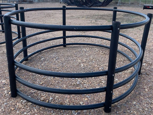 POLY CATTLE HAY RING - Round Bale