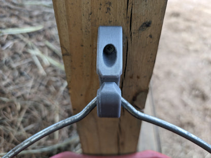 Captive Bucket Hanger 5 Pack | Prevent Thrown Feed and Water Buckets