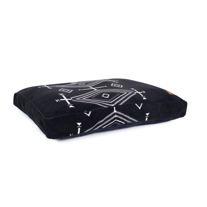 Pendleton® Classic Pet Napper
