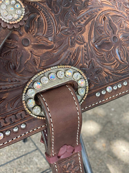 Vintage Glam Barrel Saddle