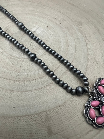 Western Pink Bow Pearl Necklace — Faux Pearls with Pink Bow Detail (18 Inch)